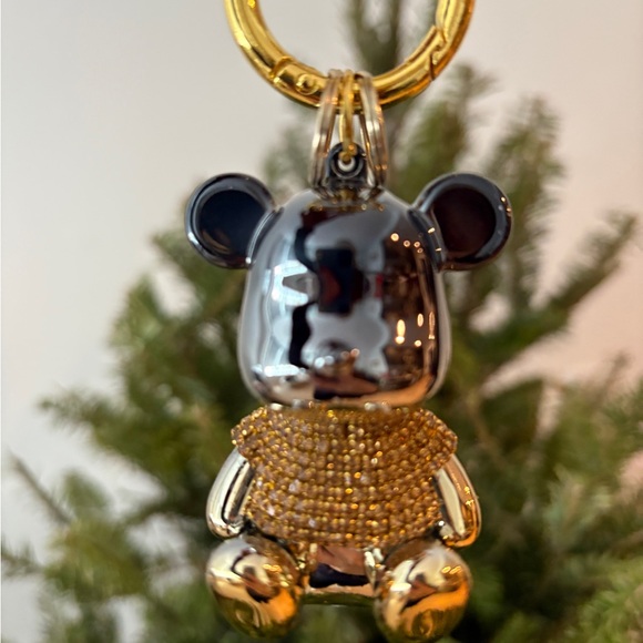 Gold Rhinestone Bear Keychain - Picture 4 of 9